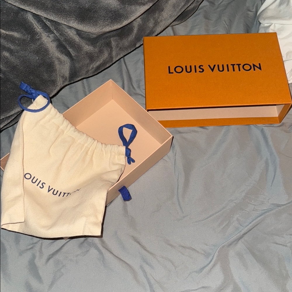 Louis Vuitton Black Monogram Leather Belt - Picture 3 of 5
